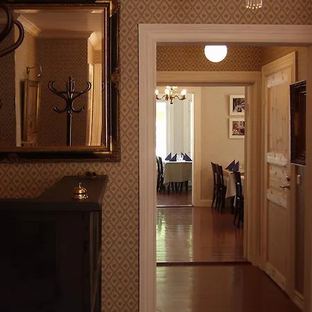 ホテル & Cafe Lanterna 3*