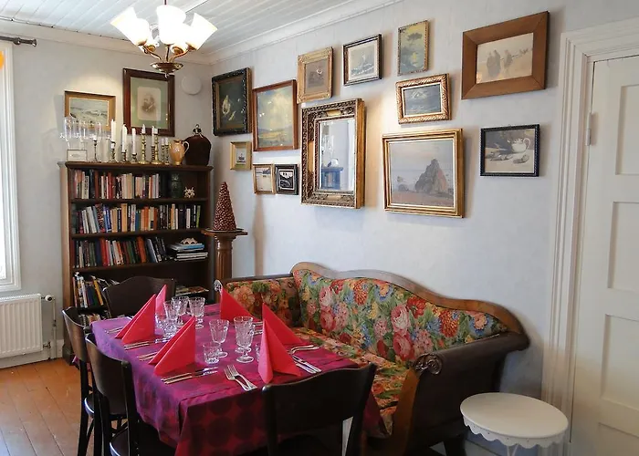 Hotel & Cafe Lanterna